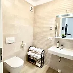 Apartment Kasper Coresi Mall - Rise Private & Brasov