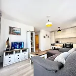 Kasper Coresi Mall - Rise Private & Brasov