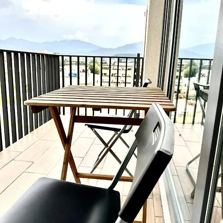 Kasper Coresi Mall - Rise Private & Apartamento Braşov