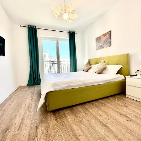 Kasper Coresi Mall - Rise Private & Apartment Brasov