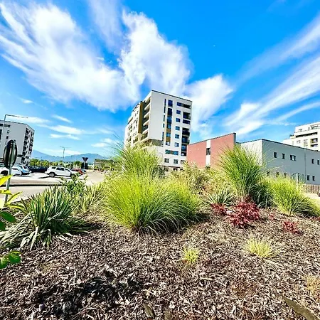 Kasper Coresi Mall - Rise Private & Lägenhet Braşov