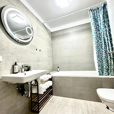 Kasper Coresi Mall - Rise Private & Brasov