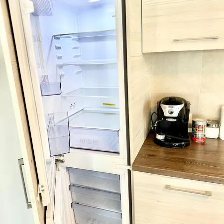 Kasper Coresi Mall - Rise Private & Lägenhet *