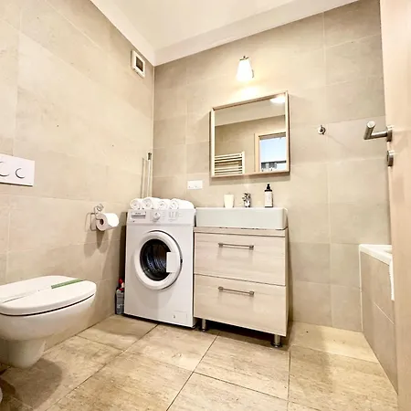 Kasper Coresi Mall - Rise Private & Lägenhet *