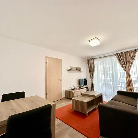 Kasper Coresi Mall - Rise Private & Apartament