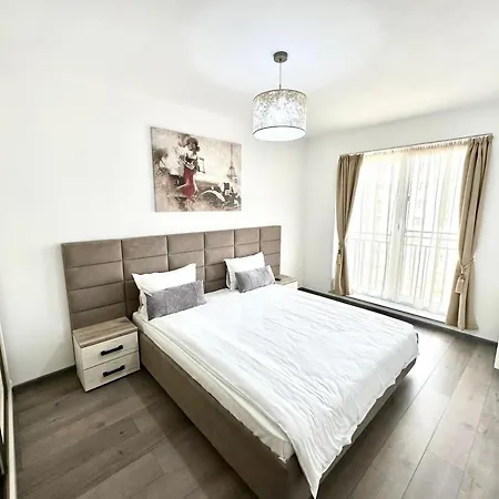 Lägenhet Kasper Coresi Mall - Rise Private & *