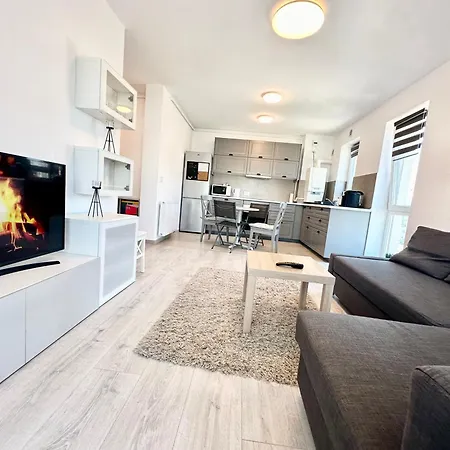 Kasper Coresi Mall - Rise Private & * Brasov