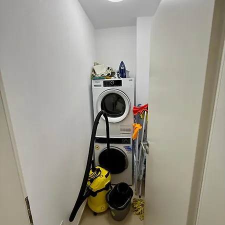 Kasper Coresi Mall - Rise Private & Apartamento *
