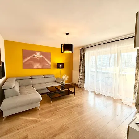 Kasper Coresi Mall - Rise Private &