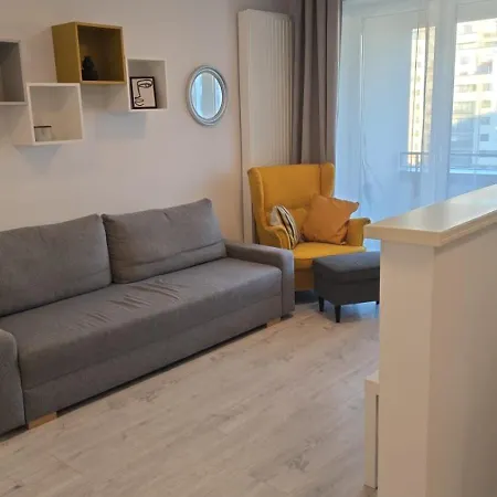 Kasper Coresi Mall - Rise Private & Lägenhet Braşov