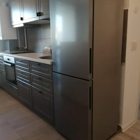 Kasper Coresi Mall - Rise Private & Apartamento *