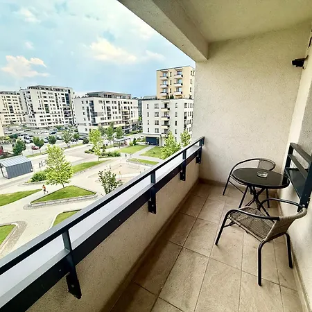 Kasper Coresi Mall - Rise Private & *