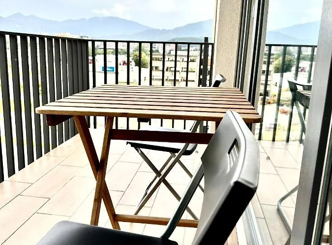 Kasper Coresi Mall - Rise Private & Apartment Brasov