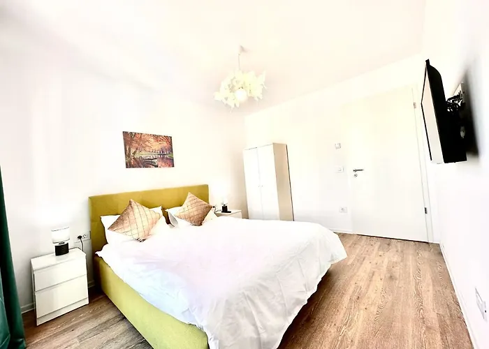 Daire Kasper Coresi Mall - Rise Private &