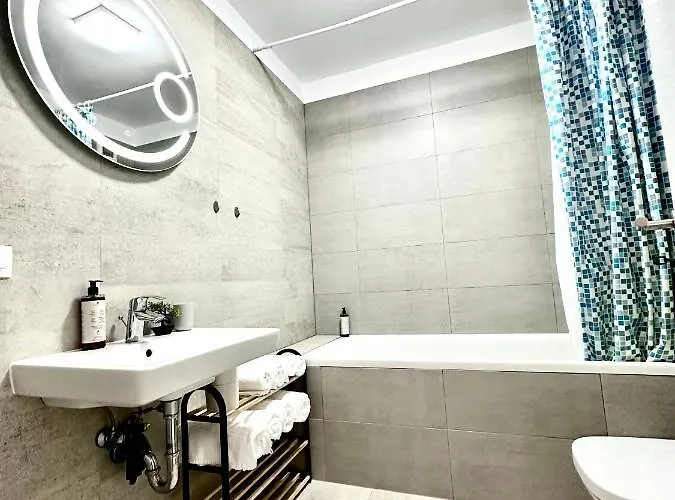 Kasper Coresi Mall - Rise Private & Brasov