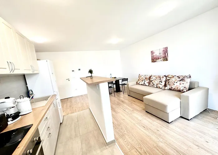 Apartment Kasper Coresi Mall - Rise Private & *