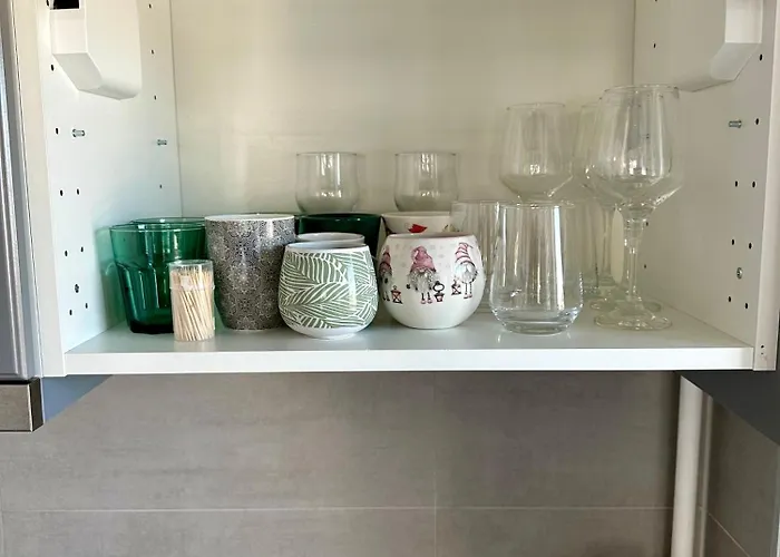 Kasper Coresi Mall - Rise Private & Apartment *