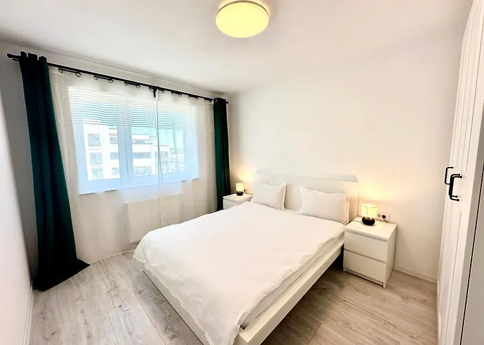 Daire Kasper Coresi Mall - Rise Private &