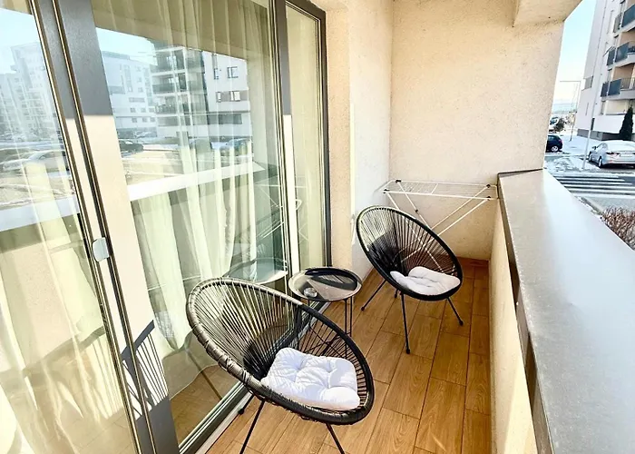 Kasper Coresi Mall - Rise Private &