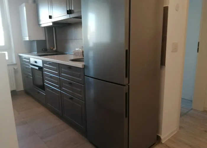 Kasper Coresi Mall - Rise Private & Apartamento *