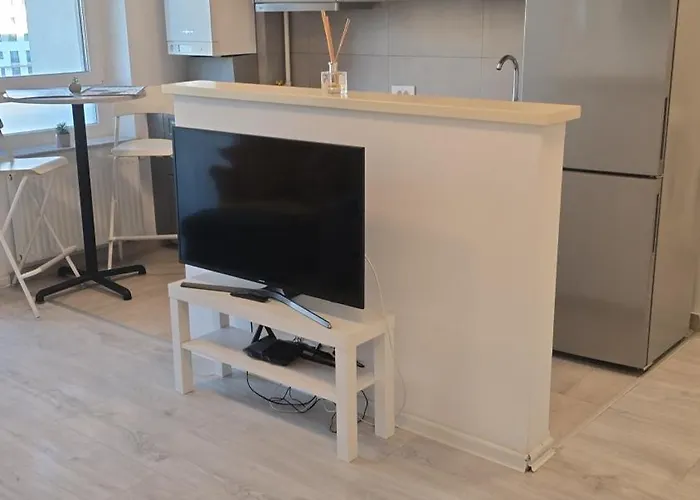 Kasper Coresi Mall - Rise Private & *